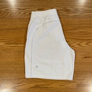 Lululemon Pacebreaker 9in inseam with liner